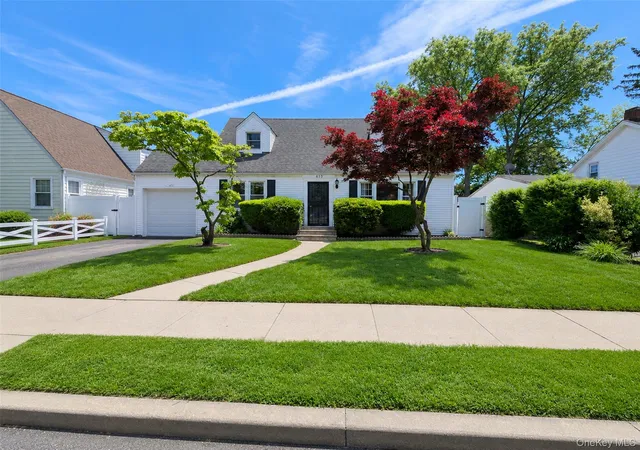 Homes for sale in Hempstead, NY | 413 Woodfield Rd, Hempstead, NY 11552 | MLS# 1005457