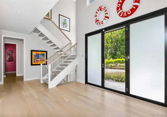 Photo 3 of Single family home for sale at 21 Lily Pond Dr, Southampton, NY 11963 | MLS# 1005466 | Listing updated on 2026-09-27
