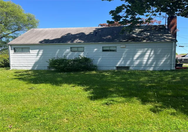 3rd image of 497 Maryann Ln, West Hempstead, NY 11552 | MLS# 1005471