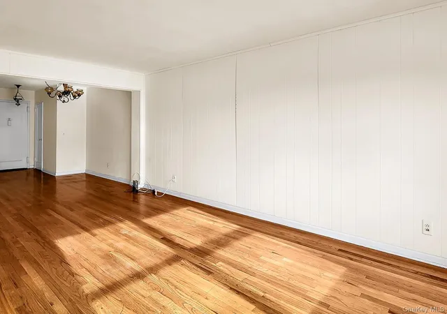 Photo 3 of Condo for sale at 29 08 139th Street #1D, Flushing, NY 11354 | MLS# 1005482 | Listing updated on 2026-08-08