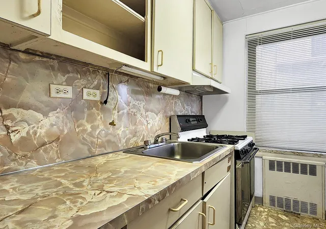 Listing Photo 5 - Condo for sale in building located at 29-08 139Th St, New York, NY 11354 - Unit #1D
