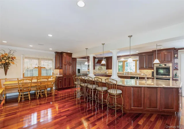 4th image of 48 River Heights Dr, Smithtown, NY 11787 | MLS# 1005485