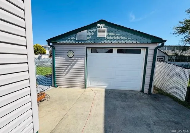 Photo 3 of Sale Pending at 10 Schley Ave, Babylon, NY 11757 | MLS# 1005494 | Listing updated on 2026-09-03