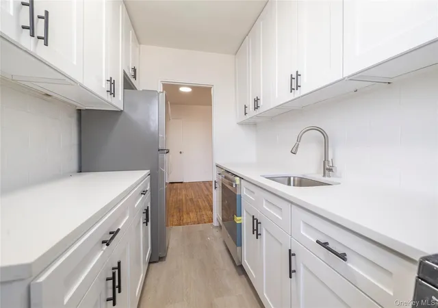 3rd image of 1040 Neilson St #4F, Far Rockaway, NY 11691 | MLS# 1005511