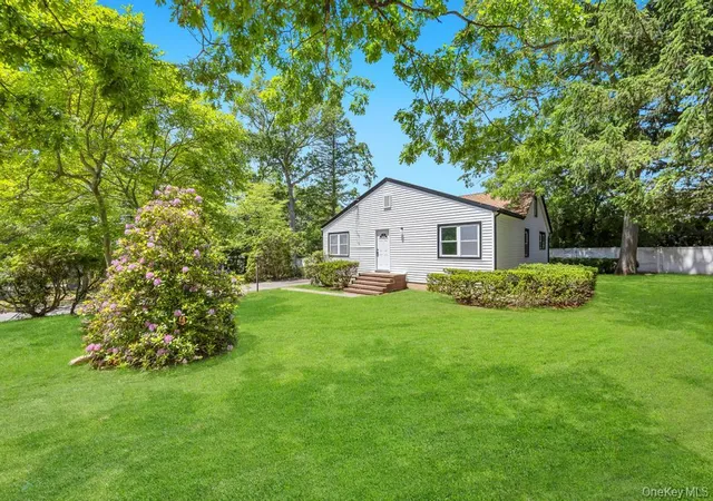 2nd image of 5 Radford Rd, Lake Grove, NY 11755 | MLS# 1005530
