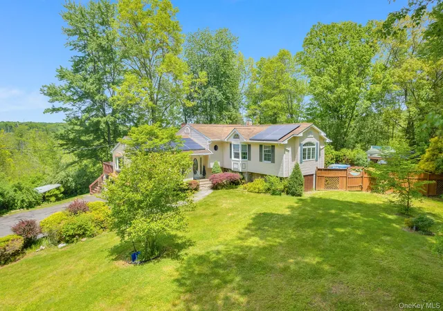 3rd image of 10 Eisgruber Park Ln, Highland, NY 12528 | MLS# 1005537