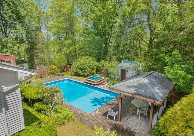 2nd image of 10 Eisgruber Park Ln, Highland, NY 12528 | MLS# 1005537