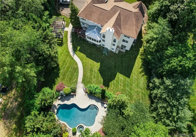 Photo 3 of Single family home for sale at 9 Ronwood Rd, Ramapo, NY 10977 | MLS# 1005553 | Listing updated on 2026-08-25