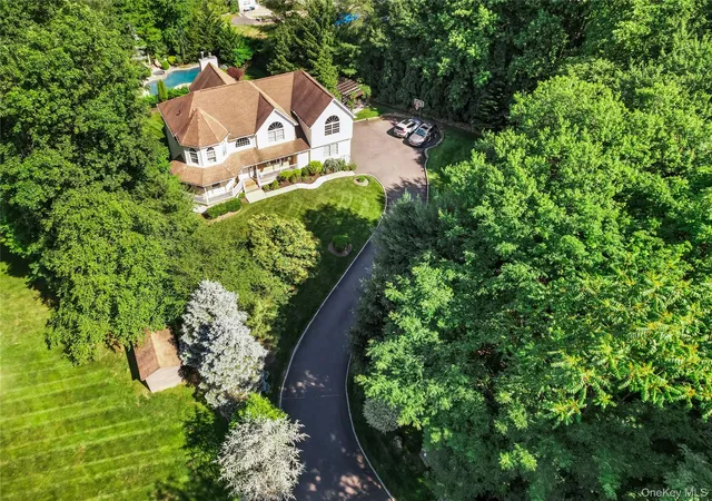 Photo 1 of Single family home for sale at 9 Ronwood Rd, Ramapo, NY 10977 | MLS# 1005553 | Listing updated on 2026-08-25
