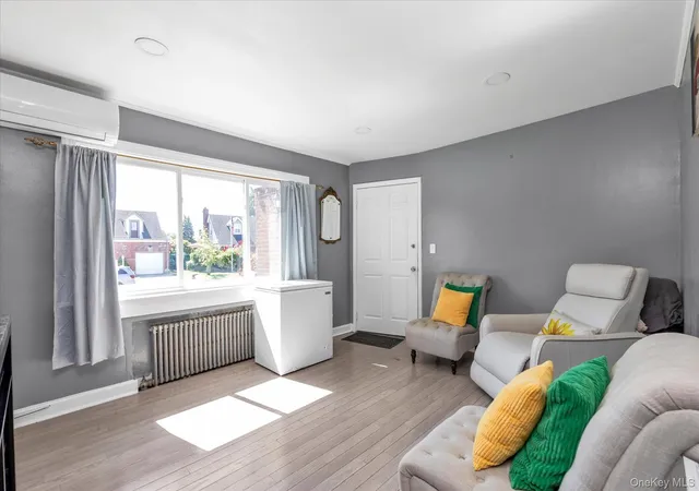 Photo 2 of Single family home for sale at 34 Newburgh St, Hempstead, NY 11003 | MLS# 1005557 | Listing updated on 2026-08-29