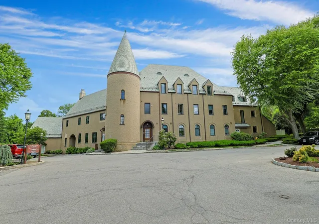 Homes for sale in Mount Pleasant, NY | 100 Chateau Ln #8, Mount Pleasant, NY 10532 | MLS# 1005562