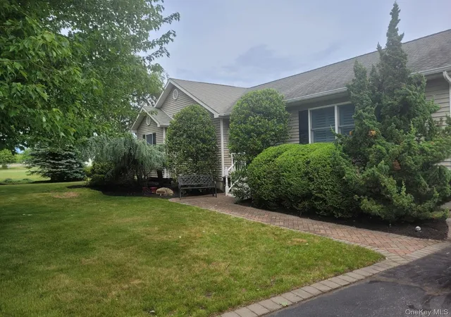 Homes for sale in Riverhead, NY | 312 Riley Ave, Riverhead, NY 11933 | MLS# 1005568