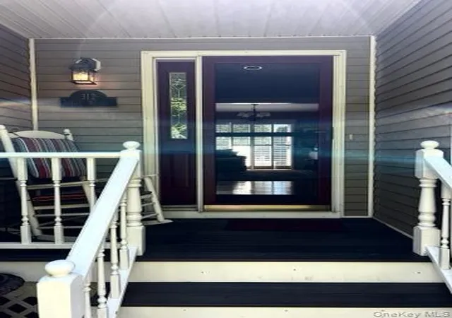 4th image of 312 Riley Ave, Riverhead, NY 11933 | MLS# 1005568