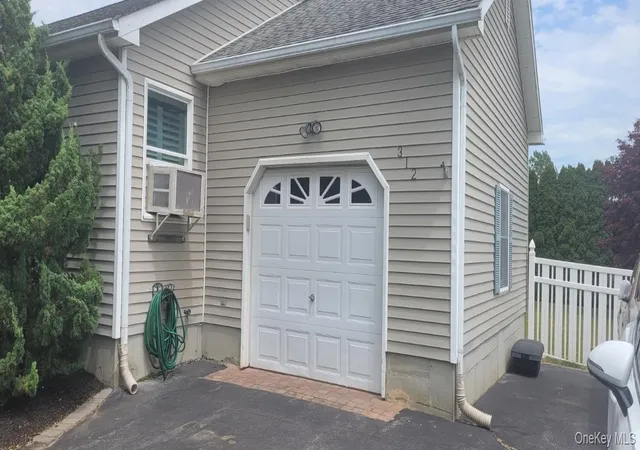 3rd image of 312 Riley Ave, Riverhead, NY 11933 | MLS# 1005568