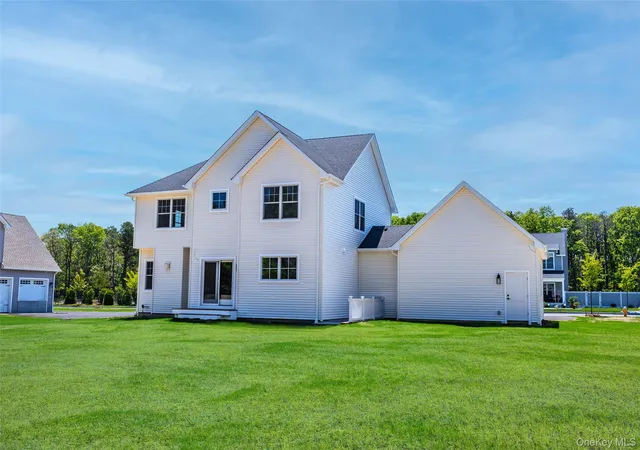 Photo 4 of Single family home for sale at 5 Jersey Ave, Miller Place, NY 11764 | MLS# 1005569 | Listing updated on 2026-08-29