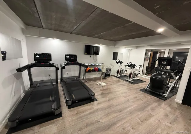 2nd image of 397 N Broadway, Yonkers, NY 10701