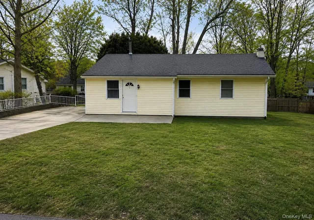 Homes for sale in Monroe, NY | 2 Poplar Trl, Monroe, NY 10950 | MLS# 1005655