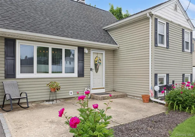 2nd image of 1426 Ackerson Blvd, Bay Shore, NY 11706 | MLS# 1005656