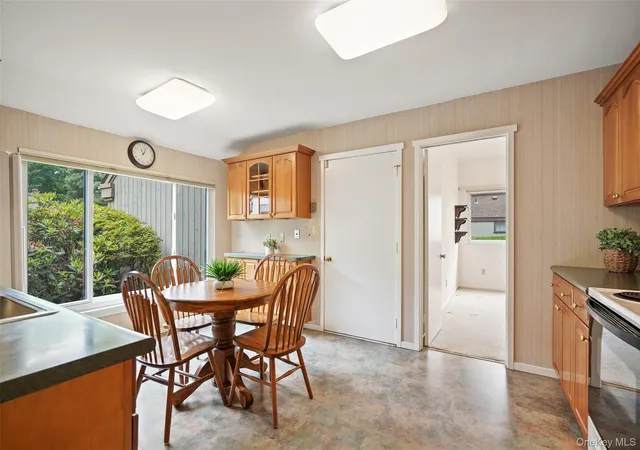 3rd image of 101 Heritage Hills Dr #A, Somers, NY 10589 | MLS# 1005663