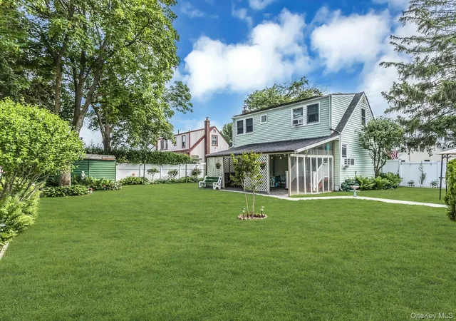 25th image of 93 Gilroy Ave, Hempstead, NY 11553 | MLS# 1005699