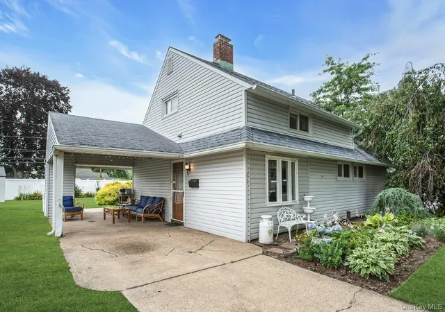 3rd image of 53 Elves Ln, Hempstead, NY 11756 | MLS# 1005724