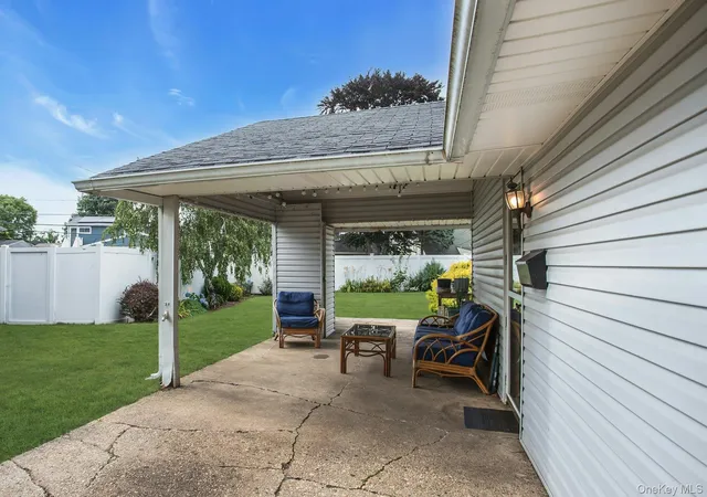4th image of 53 Elves Ln, Hempstead, NY 11756 | MLS# 1005724