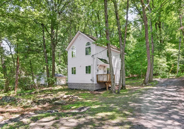Homes for sale in Blooming Grove, NY | 7 Cascade Trl, Blooming Grove, NY 10950 | MLS# 1005741