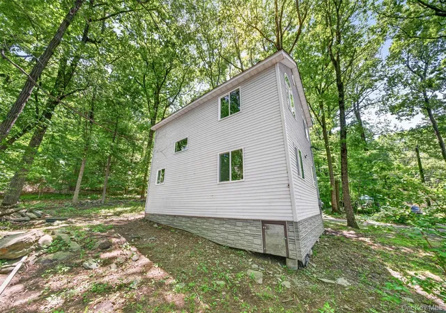 Homes for sale in Blooming Grove, NY | 7 Cascade Trl, Blooming Grove, NY 10950 | MLS# 1005741