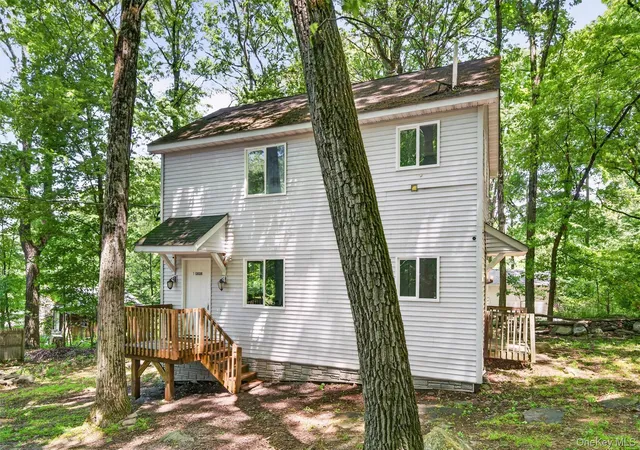 Homes for sale in Blooming Grove, NY | 7 Cascade Trl, Blooming Grove, NY 10950 | MLS# 1005741