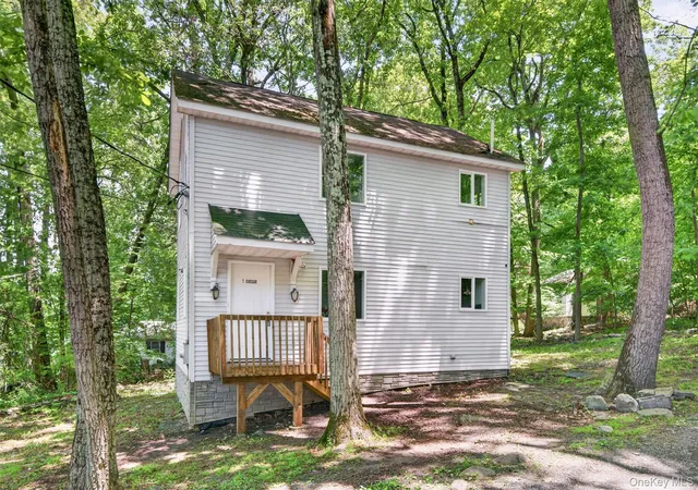 Homes for sale in Blooming Grove, NY | 7 Cascade Trl, Blooming Grove, NY 10950 | MLS# 1005741