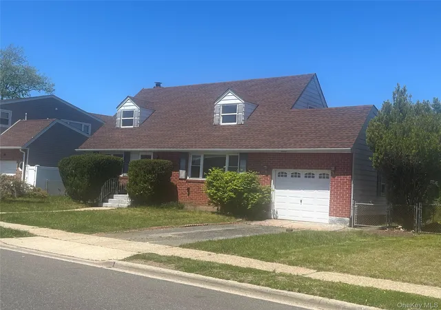 2nd image of 44 Ontario Ave, Oyster Bay, NY 11803 | MLS# 1005769