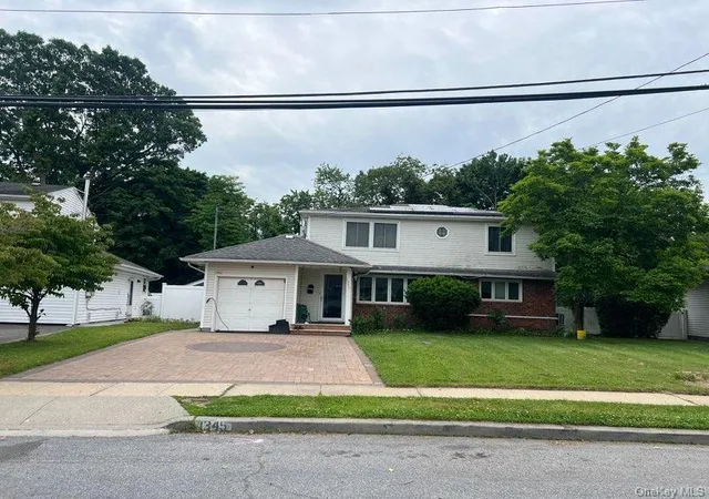 Photo 1 of Sale Pending at 1345 Barry Dr S, Valley Stream, NY 11580 | MLS# 1005773 | Listing updated on 2026-05-30