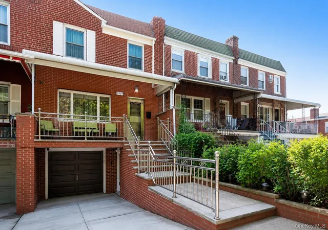 Single family home for sale at 79-19 149th Street, New York, NY 11367 | MLS# 1005786
