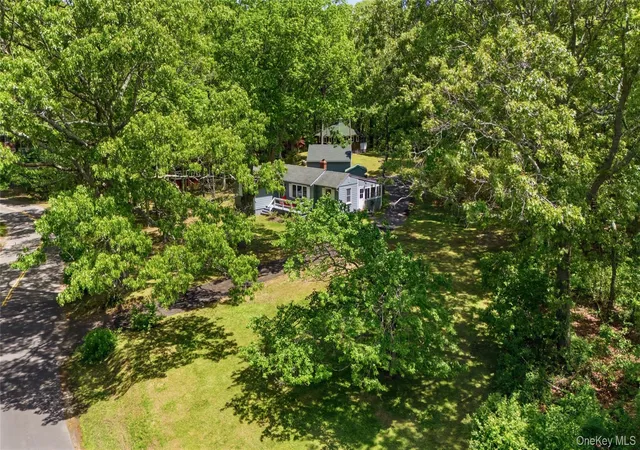 3rd image of 2 Prospect Ave, Shelter Island, NY 11964 | MLS# 1005789