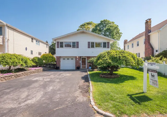 Single family home for sale at 31 Stevenson Ave, Greenburgh, NY 10530 | MLS# 1005805
