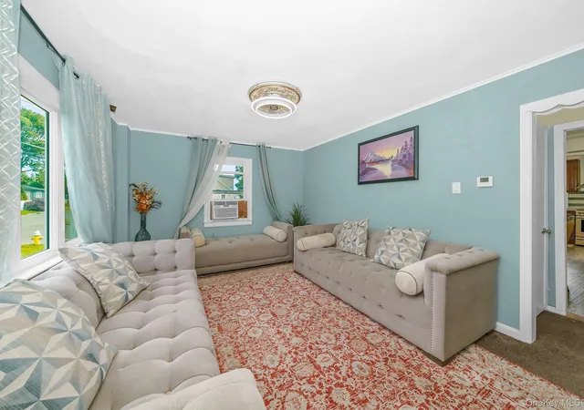 Homes for sale in Islip, NY | 72 Peckham Ave, Islip, NY 11751 | MLS# 1005824