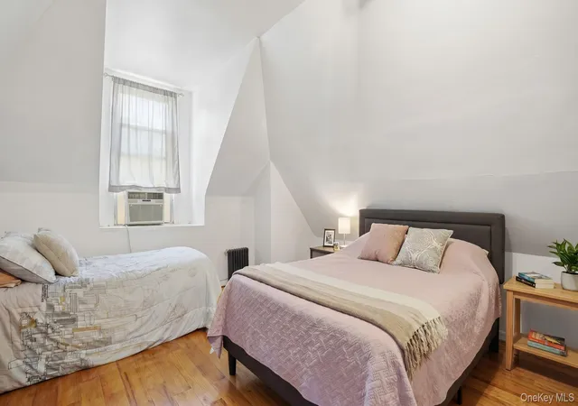 Listing Photo 4 - Condo for sale in building located at 2657 Briggs Ave, Bronx, NY 10458