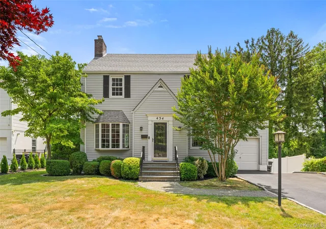 Homes for sale in Eastchester, NY | 434 California Rd, Eastchester, NY 10708 | MLS# 1005842