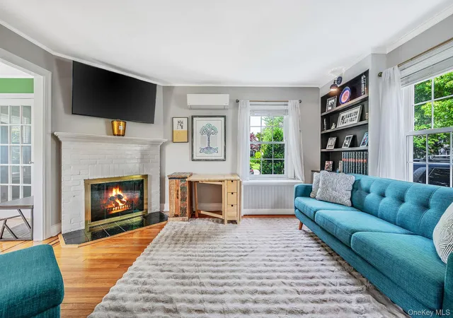 3rd image of 53 Jefferson St, Garden City, NY 11530 | MLS# 1005848