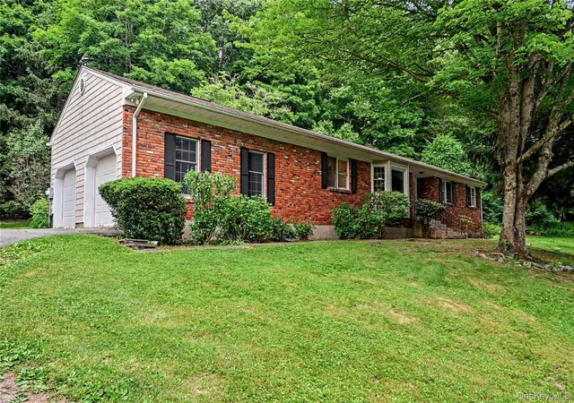 1st image of 33 Sabbathday Hill Rd, Lewisboro, NY 10590 | MLS# 1005850
