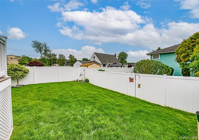 19th image of 6 Oneida St, Deer Park, NY 11729 | MLS# 1005855