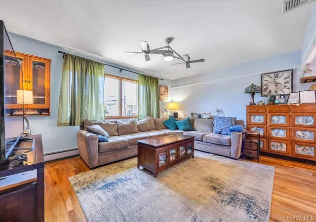 5th image of 16 E Grove St, Oyster Bay, NY 11758 | MLS# 1005865