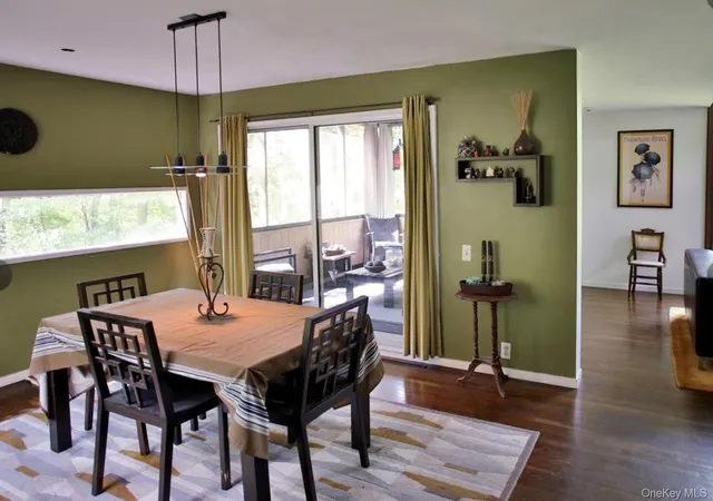 Photo 3 of Single family home for sale at 162 Fawn Hl Rd, Tuxedo Park, NY 10987 | MLS# 1005875 | Listing updated on 2026-08-27