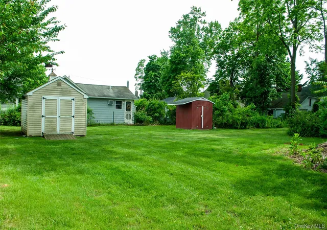 3rd image of 22 Oakland Ave, Brookhaven, NY 11776 | MLS# 1005876
