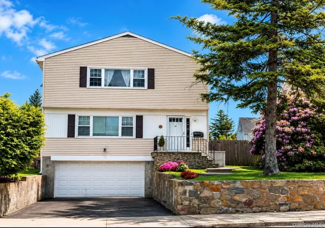 Homes for sale in Rye Town, NY | 45 S Ridge St, Rye Town, NY 10573 | MLS# 1005885