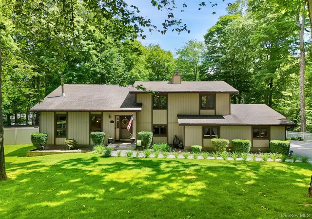 Photo 1 of Sale Pending at 90 Timberlane Ct, Yorktown, NY 10598 | MLS# 1005890 | Listing updated on 2026-10-17