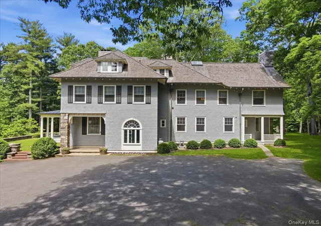 Photo 3 of Sale Pending at 254 Mclain St, Mount Kisco, NY 10549 | MLS# 1005901 | Listing updated on 2026-09-03