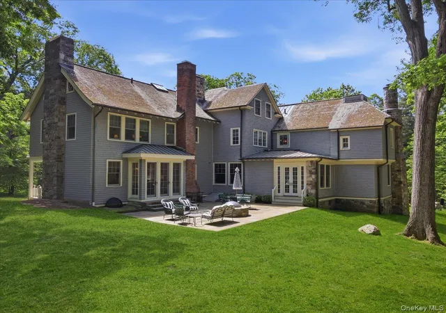 Photo 4 of Sale Pending at 254 Mclain St, Mount Kisco, NY 10549 | MLS# 1005901 | Listing updated on 2026-09-03