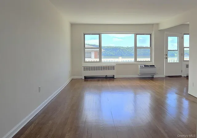 Homes for sale in Greenburgh, NY | 51 Maple Ave #3B, Greenburgh, NY 10706 | MLS# 1005902