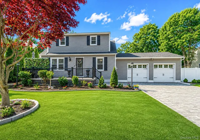 3rd image of 147 Baybright Dr E, Shirley, NY 11967 | MLS# 1005920